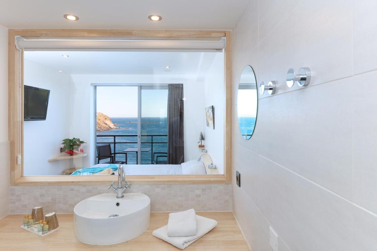 Hotel La Vigie - Face à la mer Cerbère Extérieur photo