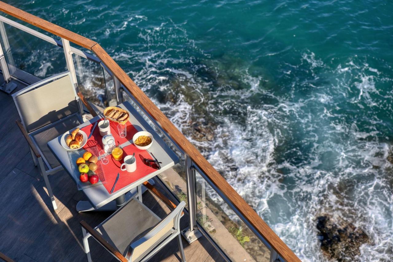 Hotel La Vigie - Face à la mer Cerbère Extérieur photo